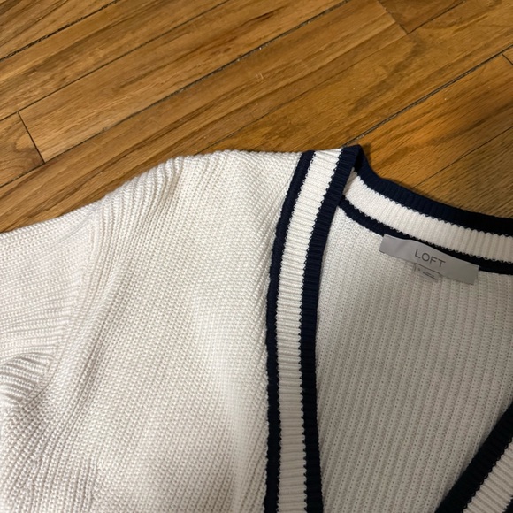 Cardigan - Picture 4 of 4